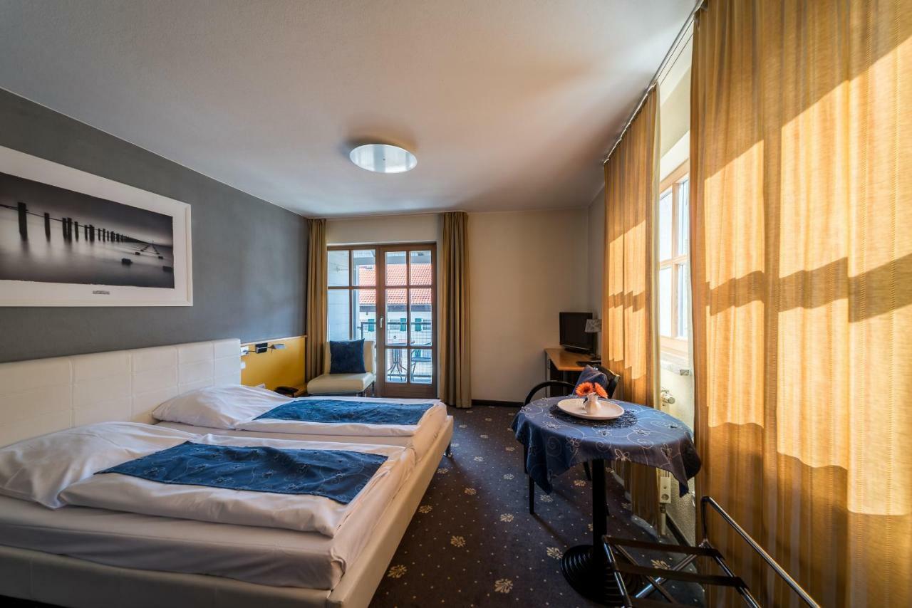 Sopherl Am See - Fruehstueck Auf Der Seeterrasse, Sehr Ruhig Und Wunderschoen Am See, 3 Minuten Nach Oberpfaffenhofen, Viele Radtouren, Restaurants & Cafes In Der Umgebung Weßling Extérieur photo